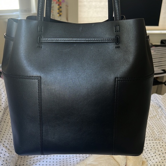 Tory Burch 'Block-T' Leather Drawstring in Black - Picture 5 of 9